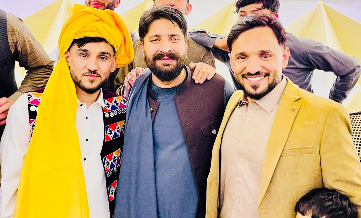 Faridullah Mohammadi (@fmohammadi77) on Twitter photo رب دې بختور کړي!
تیره شپه د افغان کرکټ د سختو ورځو لوبډلمشر ګلبدین نایب دکشر ورور قاري ابراهیم واده وو.
د نایب ټولې کورنۍ ته د مبارک وي.
<a href="/GbNaib/">Gulbadin Naib</a> رب دې بختور کړي!
تیره شپه د افغان کرکټ د سختو ورځو لوبډلمشر ګلبدین نایب دکشر ورور قاري ابراهیم واده وو.
د نایب ټولې کورنۍ ته د مبارک وي.
<a href="/GbNaib/">Gulbadin Naib</a>