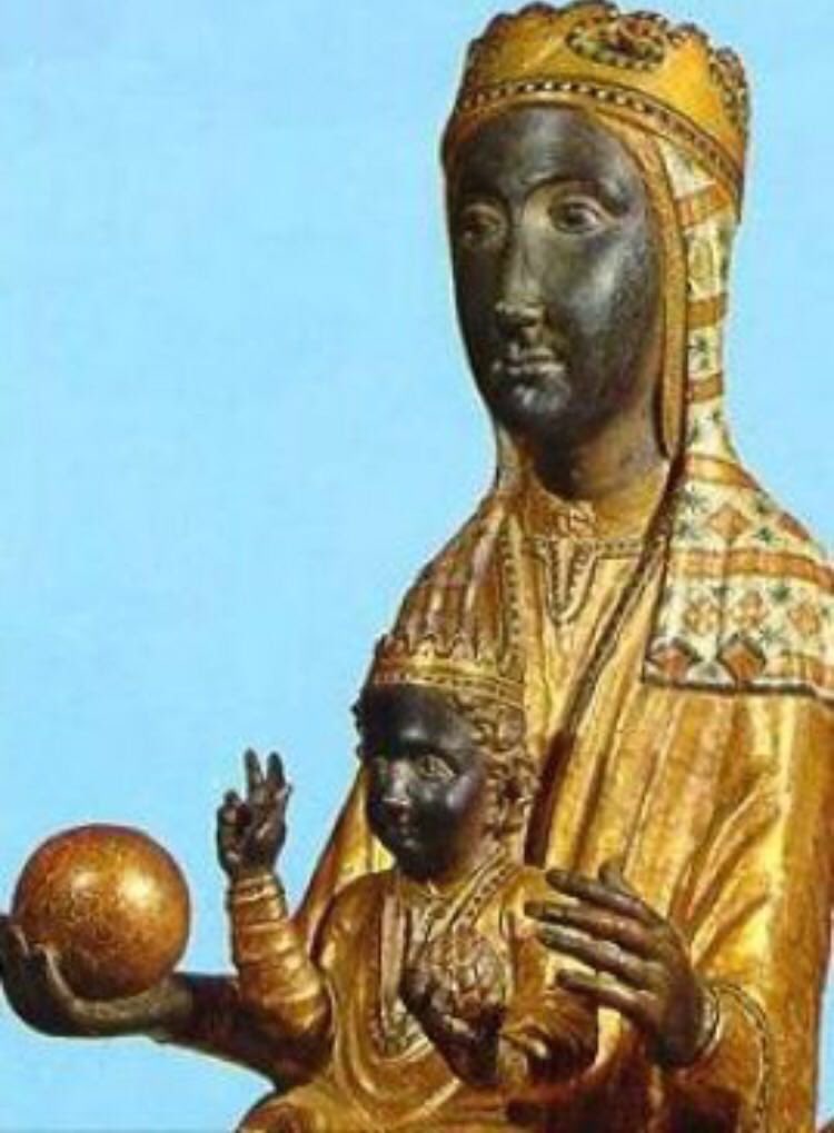 Bona Diada de la Mare de Déu de Montserrat! Patrona de Catalunya. Que Nostra Senyora protegeixi Catalunya.