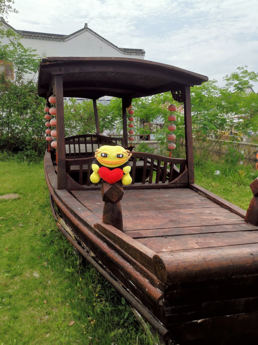 JiadongShe57877's tweet photo. With my mover, I felt the breath of spring together, the sun was shining and the breeze was blowing. These are all NFTs that I own, but there is one I don't have yet, guess which one?@movementlabsxyz @movement_explor #ExplorersNFTPortal https://t.co/8RxnjJGNlq