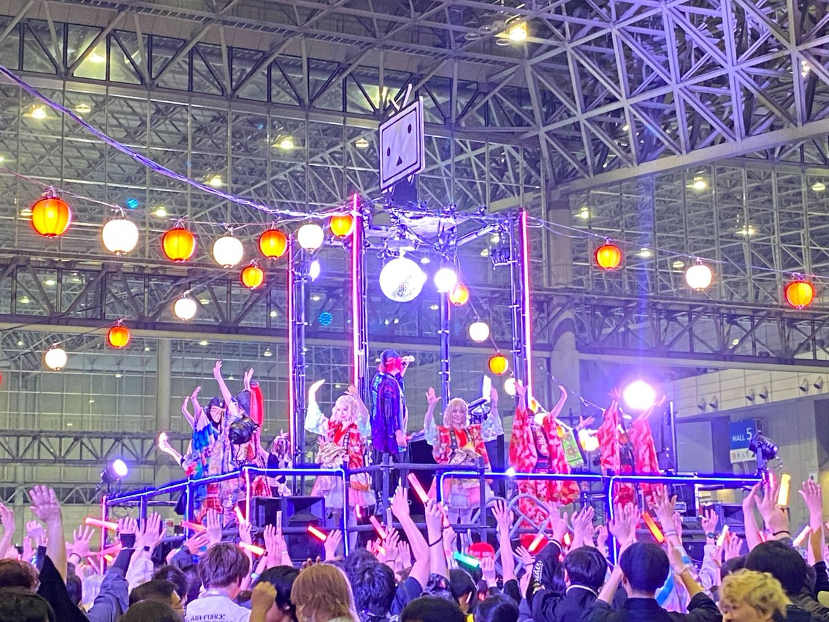 🎐 #超ニコニコ盆踊り 🎐 「DAY2：第3部」最後の盆踊り開催中