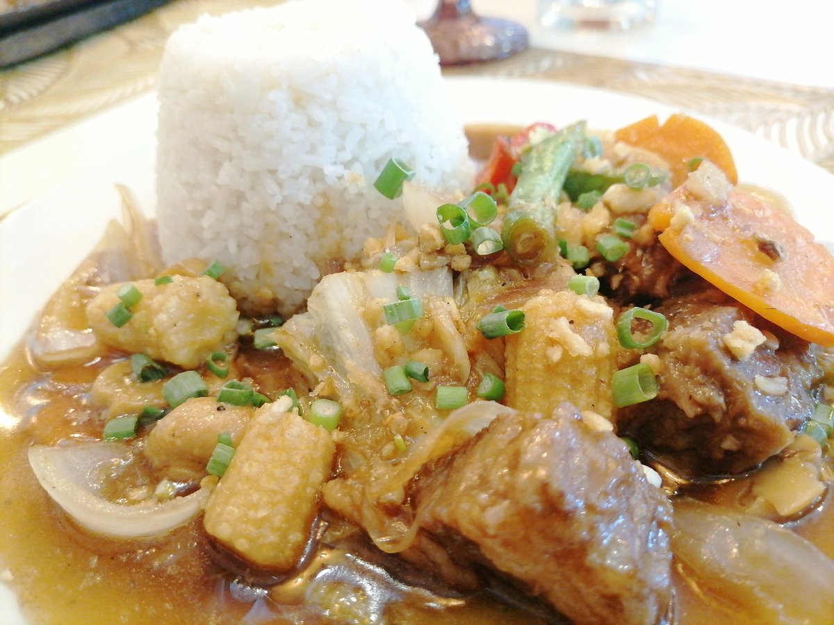 Happy_Phil0's tweet photo. Perks of being a good guy.

Thank you ma'am for the lunch treat.

#WhenInCapiz
#NGO
#volunteer https://t.co/gnY88C8Wq8