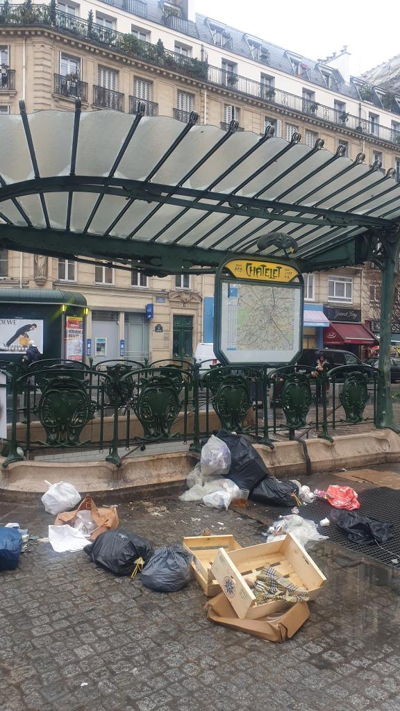 #saccageparis (@saccageparis) on Twitter photo Paris, poubelle ville du monde 😘
Vivement les municipales 2026 !
#saccageparis
👉Abonnez-vous à <a href="/saccageparis/">#saccageparis</a> Paris, poubelle ville du monde 😘
Vivement les municipales 2026 !
#saccageparis
👉Abonnez-vous à <a href="/saccageparis/">#saccageparis</a>