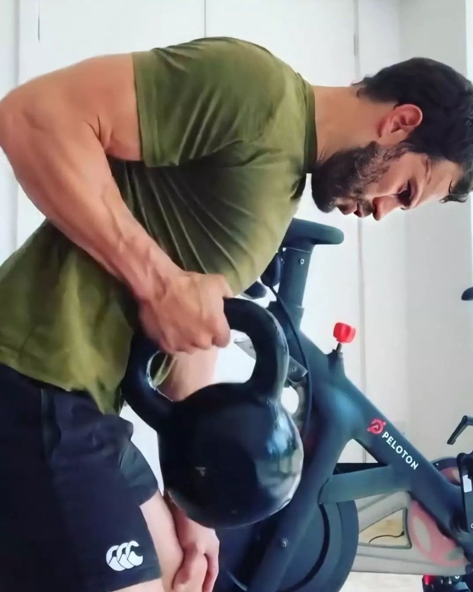 gladysvcnls's tweet photo. πββοΈCountdown to Jamie's birthday.
Day 27. At the gym. πββοΈ #JamieDornan
#30DaysOfJamieDornan v https://t.co/F8Ze3ibhV9