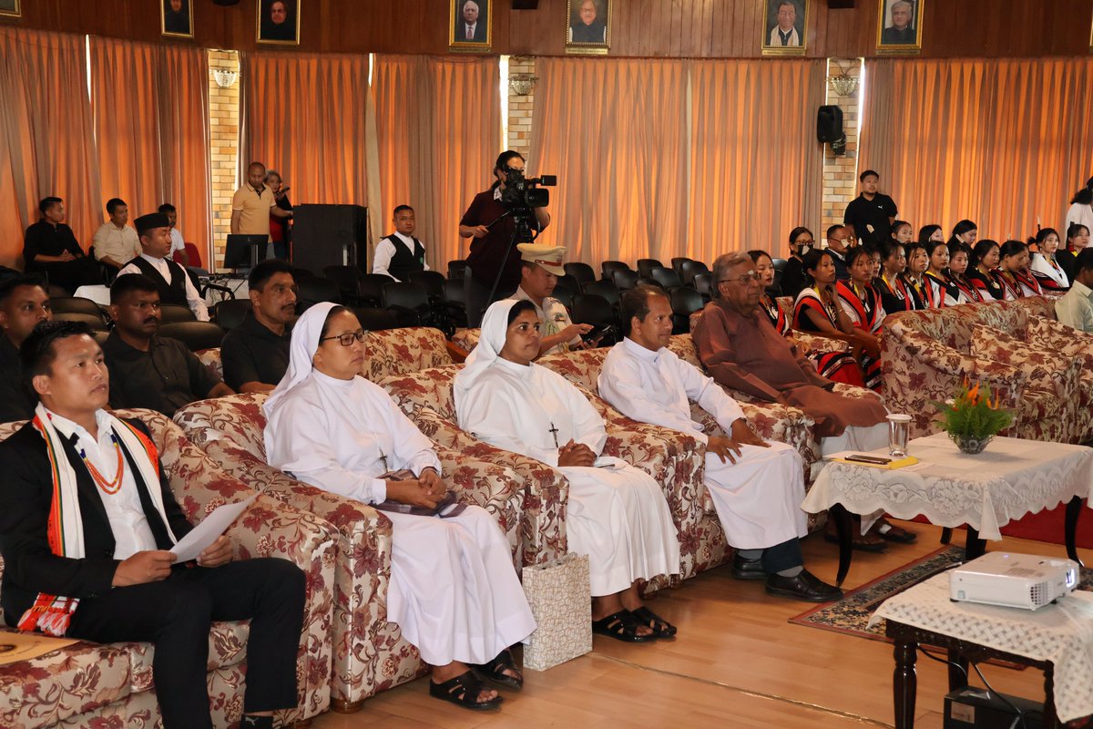 Raj Bhavan Nagaland (@rajbhavankohima) on Twitter photo The Hon'ble Governor of Nagaland, <a href="/LaGanesan/">La.Ganesan</a>, felicitated the students of St. Xavier College, Jalukie, who participated in the Cultural Parade during the Republic Day Parade, 2024, at New Delhi. The felicitation ceremony was held at Raj Bhavan, Kohima, during the live screening The Hon'ble Governor of Nagaland, <a href="/LaGanesan/">La.Ganesan</a>, felicitated the students of St. Xavier College, Jalukie, who participated in the Cultural Parade during the Republic Day Parade, 2024, at New Delhi. The felicitation ceremony was held at Raj Bhavan, Kohima, during the live screening