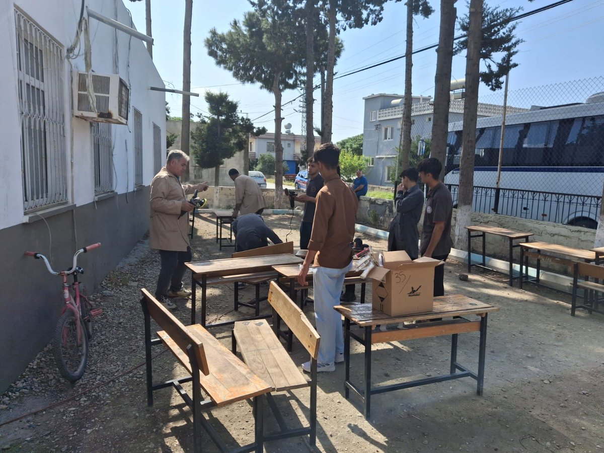 TarsusMtal's tweet photo. Mesleki Eğitim Aracılığıyla Sosyal ve Ekonomik Uyum Projesi (SEUP) kapsamında okulumuz Mobilya bölümü öğretmen ve öğrencileri tarafından Tarsus Kulak Ortaokulu öğrenci sıralarına bakım ve onarım çalışmaları yapıldı. @valiatillatoros @fazilet_durmus @g_tarsus @m_anteplioglu66 https://t.co/XaMdscUlEw