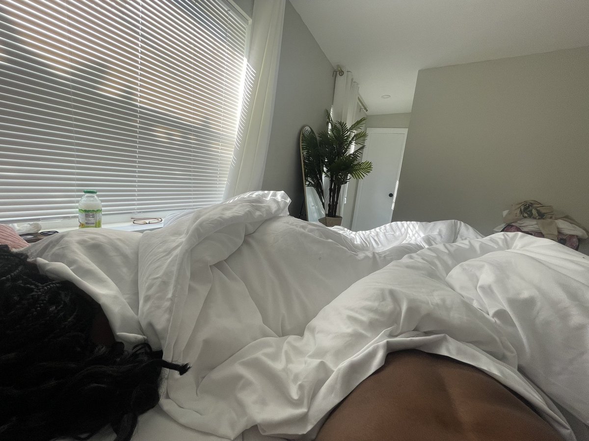 Put that pussy to sleep.😌😈