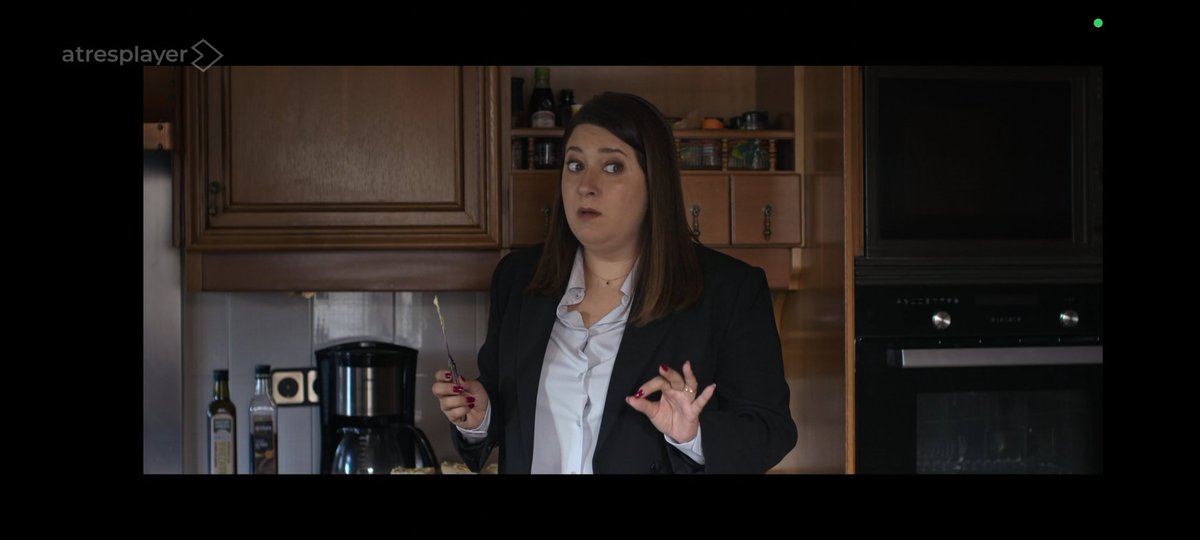 <a href="/MarionaTeres/">Mariona Terés</a> eres una diva...eres Súper Oro
#MariliendreCap1