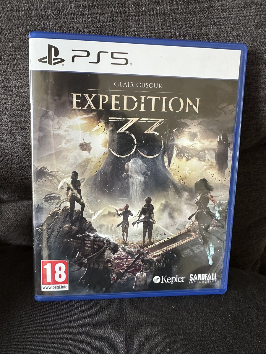 Merci <a href="/SandfallGames/">Sandfall Interactive - CO:E33 out now!</a> pour cette pépite incroyable qu’est <a href="/expedition33/">Clair Obscur: Expedition 33</a> ! Première larmes versées dans un jeu après seulement quelques minutes de jeu.

Hate de continuer ce soir cette épopée.