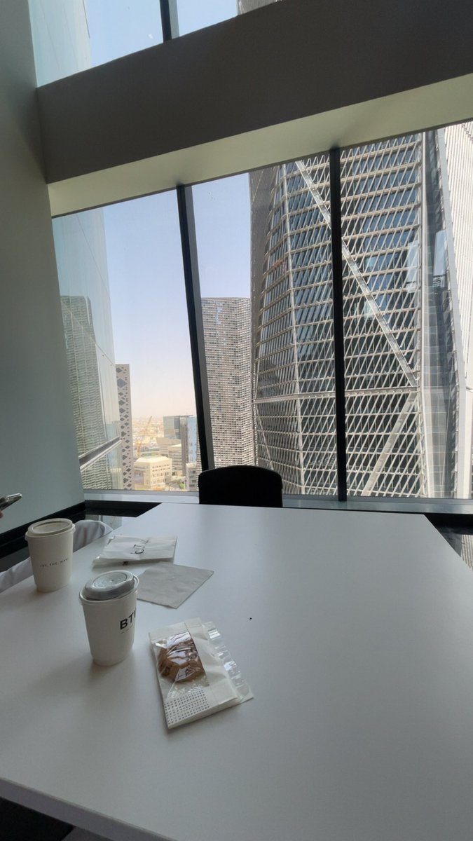qpkam3's tweet photo. تروق بعدين الشغل معليش النفسيه اهم https://t.co/GT3fzNMjGm