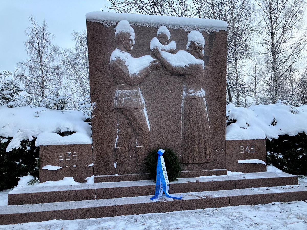 Risto Lauhanen (@ristolauhanen) on Twitter photo Kansallisena veteraanipäivänä 27.4. suurkiitos teille <a href="/sotainvalidit/">Veljesliitto</a> <a href="/sotaveteraanit/">Sotaveteraaniliitto</a> <a href="/MRitarit/">Mannerheim-ristin ritarit</a> sekä lotat ja kotirintama. Kansallisena veteraanipäivänä 27.4. suurkiitos teille <a href="/sotainvalidit/">Veljesliitto</a> <a href="/sotaveteraanit/">Sotaveteraaniliitto</a> <a href="/MRitarit/">Mannerheim-ristin ritarit</a> sekä lotat ja kotirintama.