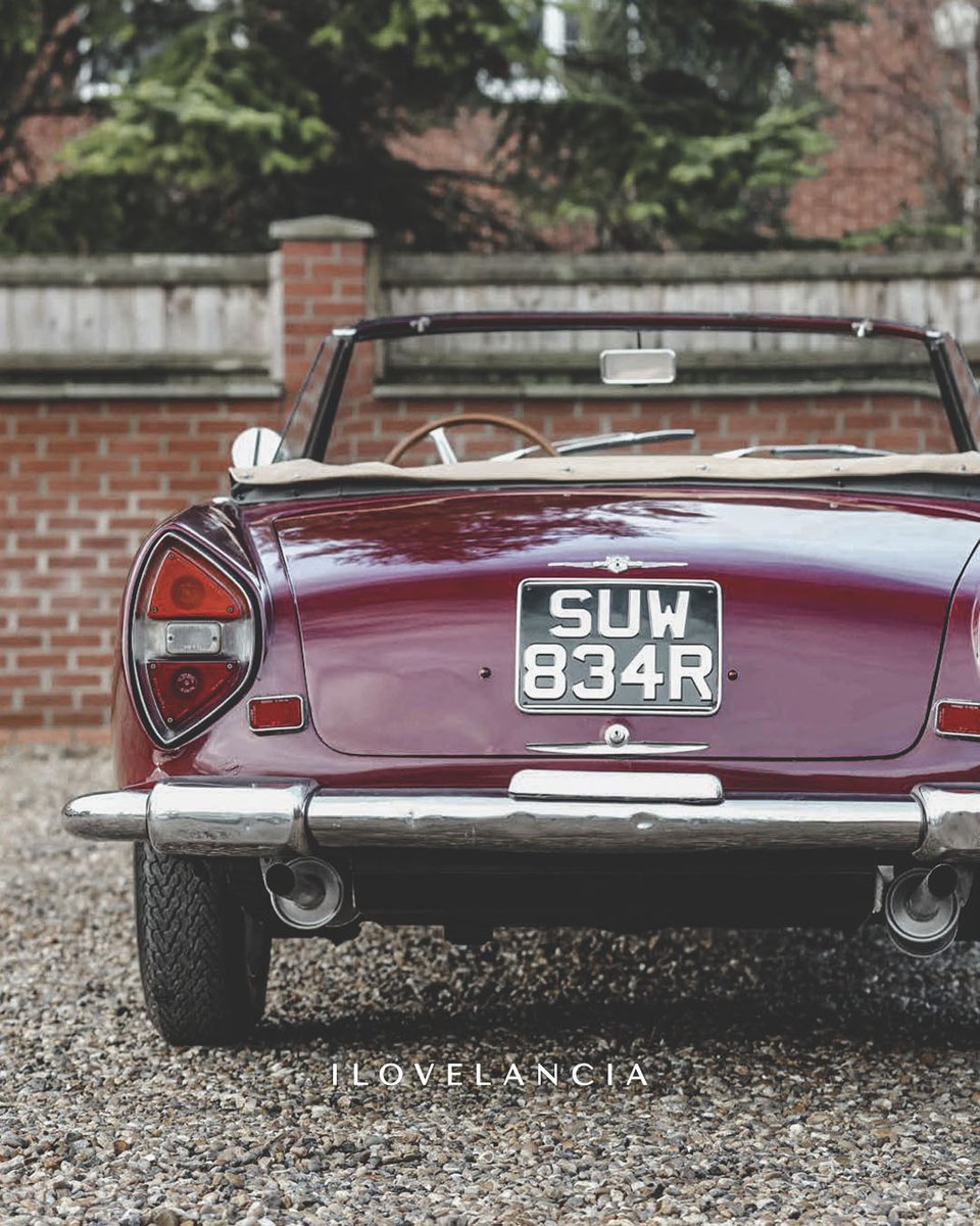 LANCIA FLAMINIA CONVERTIBILE (TOURING)

Shots by Besley Heritage
#lancia #ilovelancia #lanciaflaminia