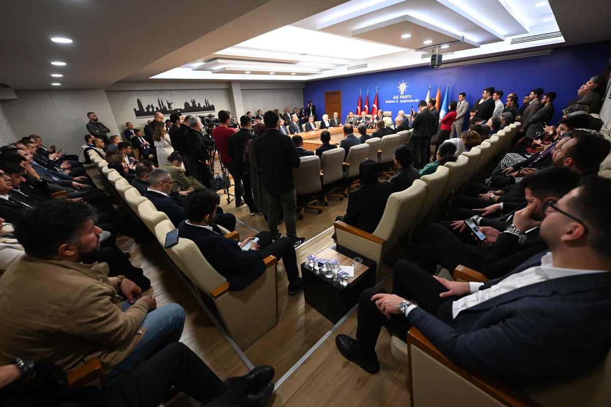 Genel Başkan Yardımcımız, Yerel Yönetimler Başkanımız Mustafa Demir’i Bursa’da misafir ettik. Şehrimiz ve teşkilatımız adına verimli bir buluşma oldu. 

<a href="/mustafademir/">Mustafa Demir 🇹🇷</a> 
<a href="/davutgurkan/">Davut Gürkan</a>