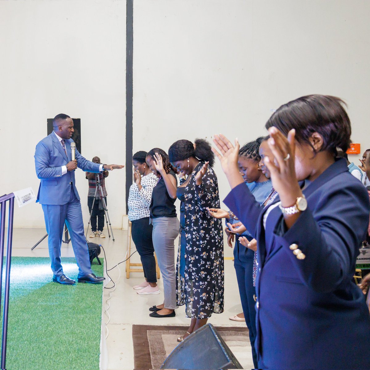 KingdomNetworkA's tweet photo. On this Sunday, let’s realign with our values, our Creator, and our greater calling. May we lead with clarity, resilience, and grace — building enterprises that uplift and reflect divine wisdom.

- Apostle Edwin Musiime #madeforinfluence #leadershift https://t.co/AhOk2JDaOF