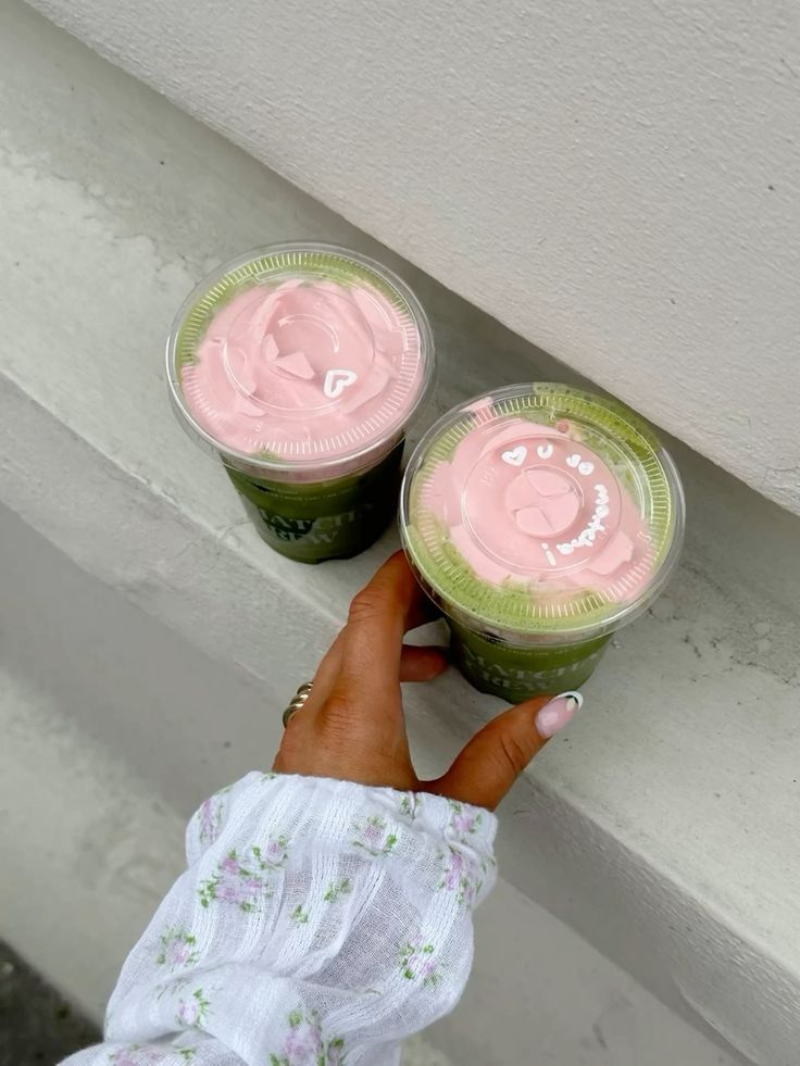 liIacdaisy's tweet photo. matcha mood https://t.co/VyxMfI0a5H