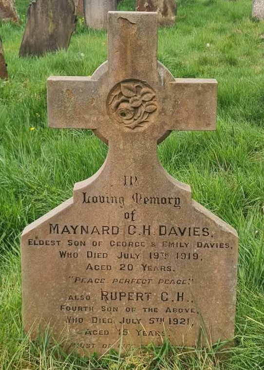 WW1 Family Inscriptions tweet media