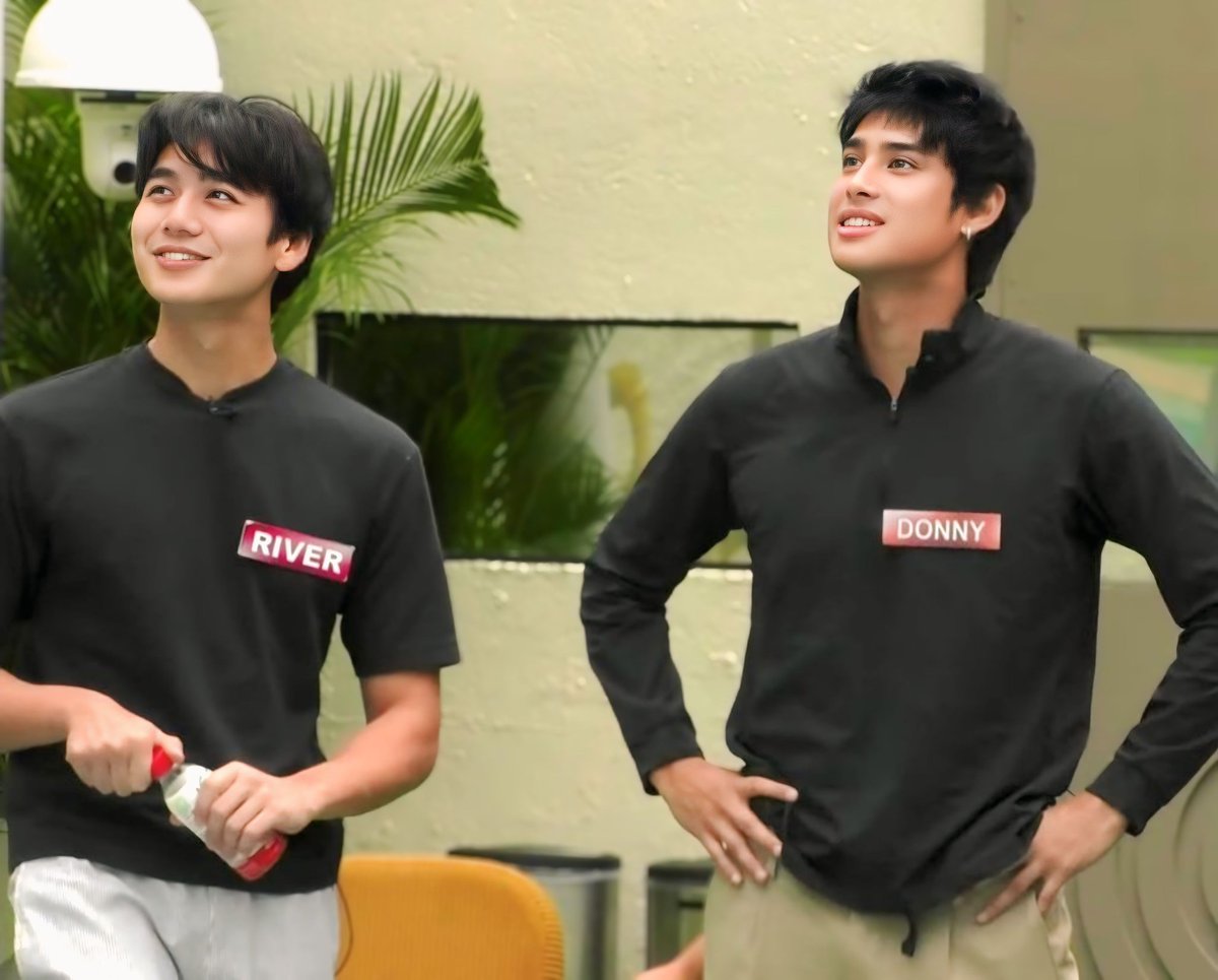 CollabS12PBB's tweet photo. Saan po kaya ako makaka order ng set? https://t.co/72qMmvP3jA