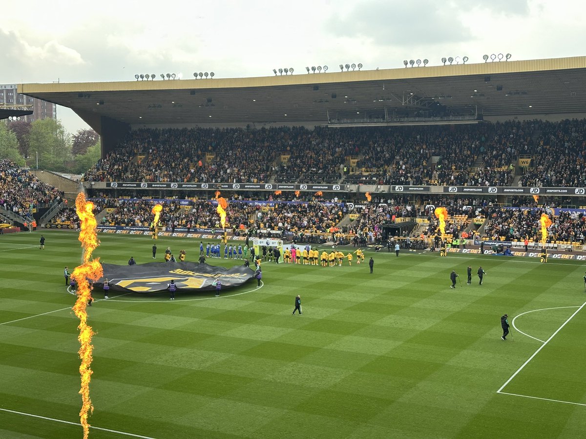 Maynarddjl's tweet photo. 6 in a row olé olé olé #wolvesayewe https://t.co/ioMJWQAOxO