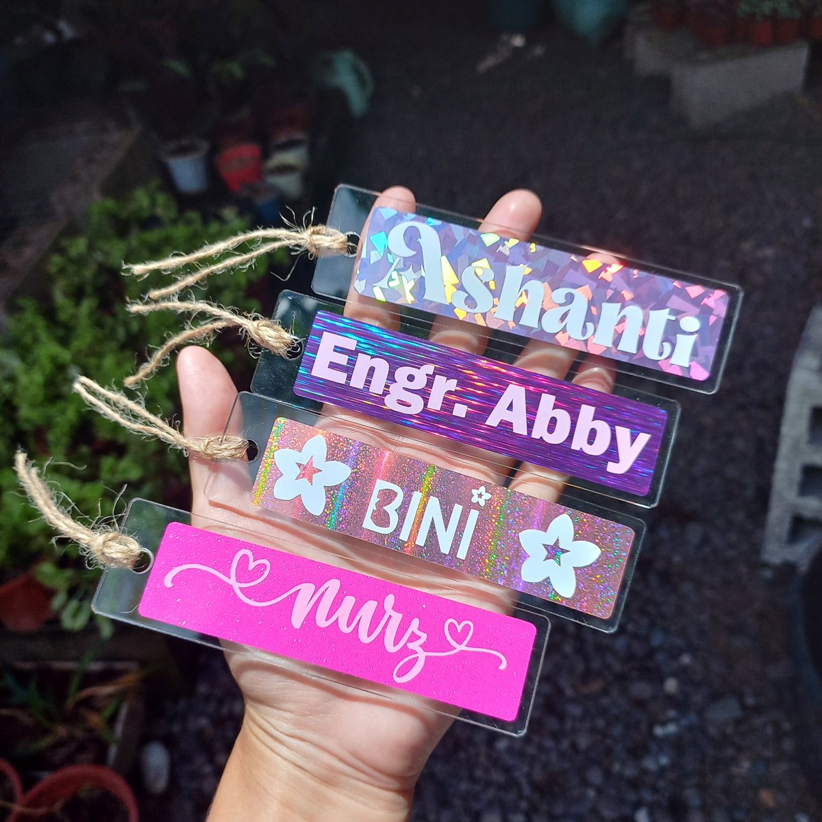 _RTM21's tweet photo. 📚 ACRYLIC BOOKMARK ️📚

Perfect gift for all book lovers.
We have an acrylic bookmark for you!

Product Description:
💎 Size: 1.26inx4.72in
💎 Material: Acrylic 
💎 Decal Sticker

#acrylicbookmark #bookmark #bagtag #acrylicbagtag #personalizedbagtag #buttonpin #photocards #mugs https://t.co/oynOFkhHdS