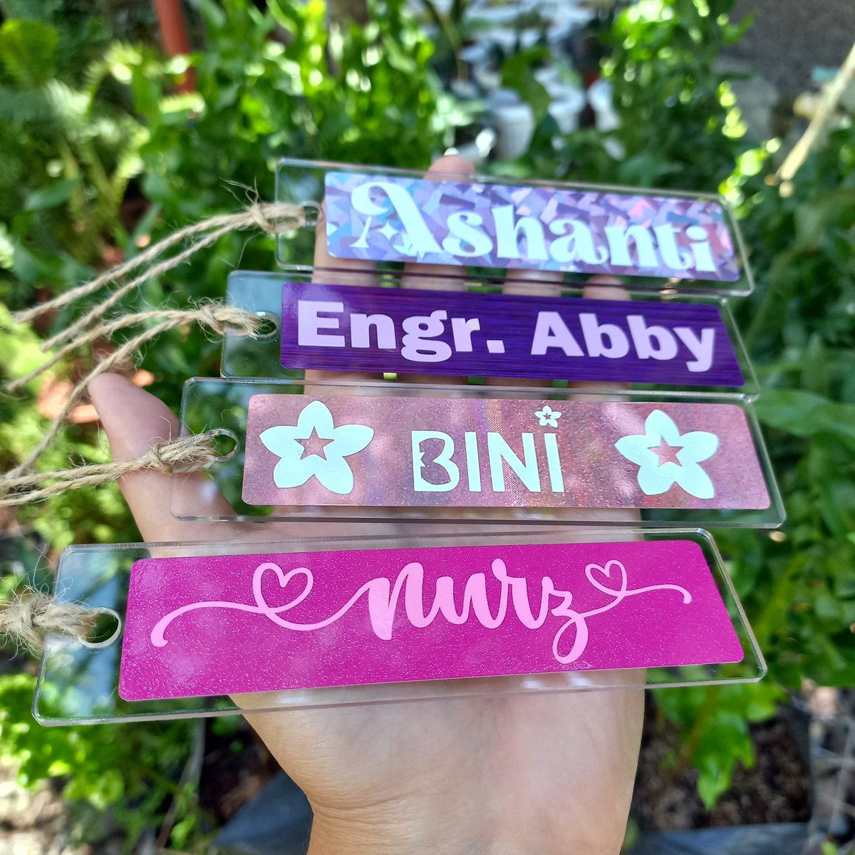 _RTM21's tweet photo. 📚 ACRYLIC BOOKMARK ️📚

Perfect gift for all book lovers.
We have an acrylic bookmark for you!

Product Description:
💎 Size: 1.26inx4.72in
💎 Material: Acrylic 
💎 Decal Sticker

#acrylicbookmark #bookmark #bagtag #acrylicbagtag #personalizedbagtag #buttonpin #photocards #mugs https://t.co/oynOFkhHdS