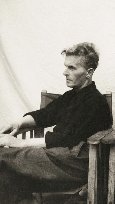 moonbeeaam's tweet photo. Happy one-day-belated birthday to the best philosopher of the twentieth century https://t.co/mNprLJAl4d