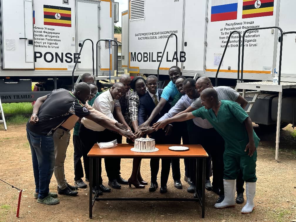 cphluganda's tweet photo. Uganda is now Ebola-free!
@cphluganda, we are proud to have confirmed the first SUDV case within 12 hours and tested over 2,500 samples across the country. Celebrating our lab heroes and partners. #EbolaFree #LabExcellence https://t.co/UNajxItuAB