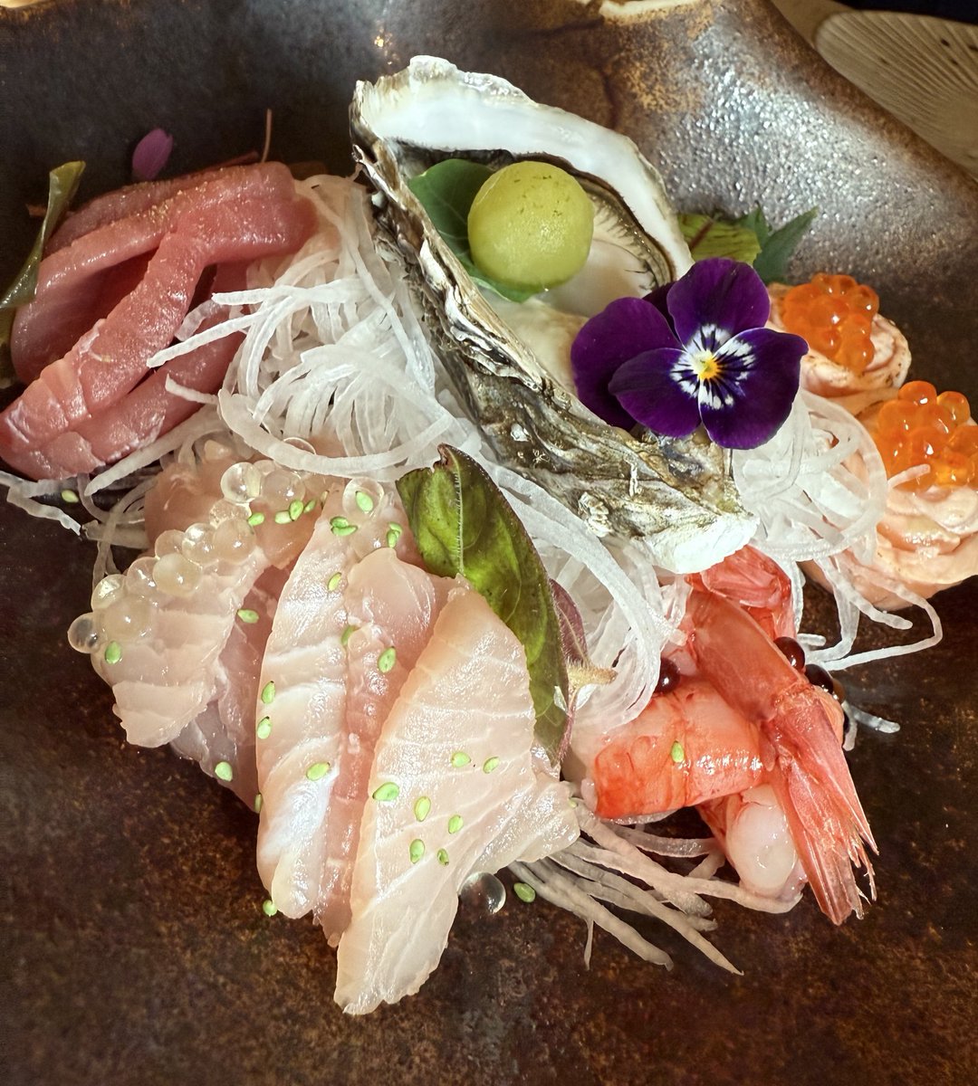 eatinglasvegas's tweet photo. In an almost empty restaurant on a lazy Saturday, in a town famous for veal, we have another extraordinary seafood lunch…this one almost Japanese/French. 🤩😋🇮🇹
#Sadler #Milan #crudo #branzino
#rhubarb 🍓 https://t.co/9MPJE9ni5b
