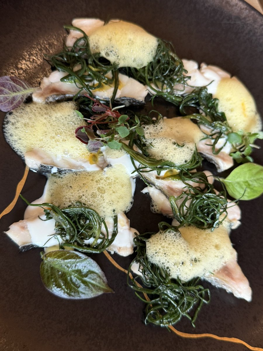 eatinglasvegas's tweet photo. In an almost empty restaurant on a lazy Saturday, in a town famous for veal, we have another extraordinary seafood lunch…this one almost Japanese/French. 🤩😋🇮🇹
#Sadler #Milan #crudo #branzino
#rhubarb 🍓 https://t.co/9MPJE9ni5b