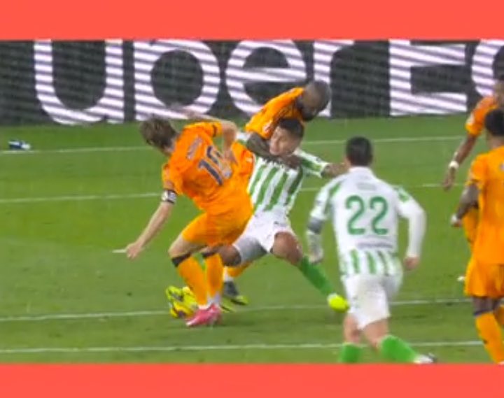 Algún día pasará algo grave y no será que no avisamos.