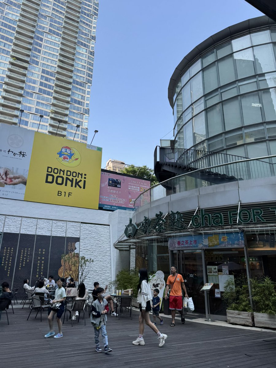 今日妮可愛亂跑系列之
猜猜我今天跑去哪 https://t.co/zyRQjSzond