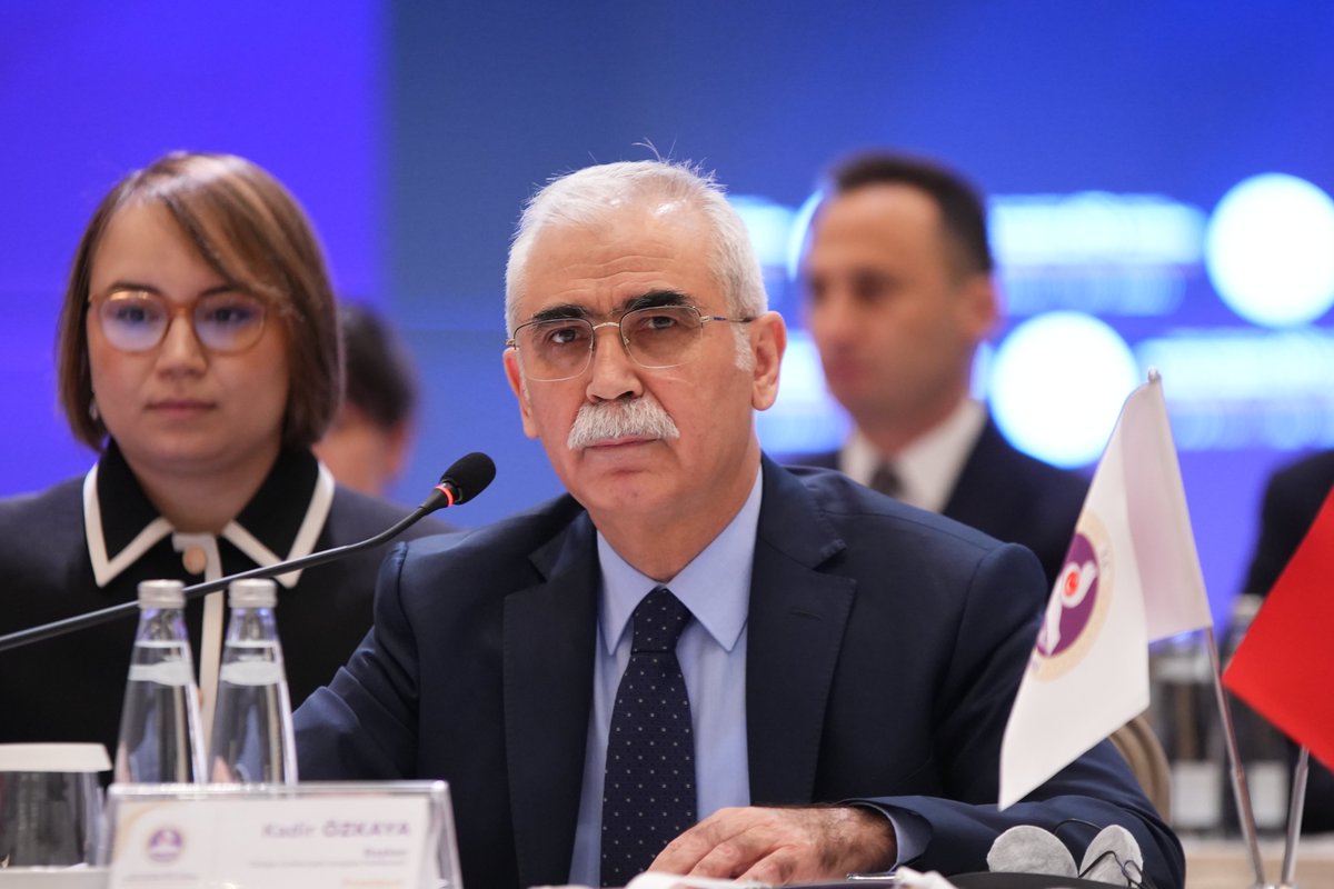 AYMBASKANLIGI's tweet photo. Anayasa Mahkemesinin 63. kuruluş yıldönümü etkinlikleri çerçevesinde, anayasa yargısının geleceği ile anayasa yargısında dijitalleşmenin getirdiği fırsatlar ve potansiyel riskler konularının ele alındığı “21. Yüzyılda Anayasa Yargısının Geleceği” temalı uluslararası sempozyum düzenlendi.
https://t.co/DOt8pQH3vB