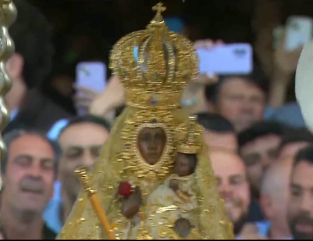 veronica_jimsi's tweet photo. ¡¡VIVA LA VIRGEN DE LA CABEZA!!
#jaén #virgendelacabeza #andújar #romeria #romeros https://t.co/hkhf20ZJxZ