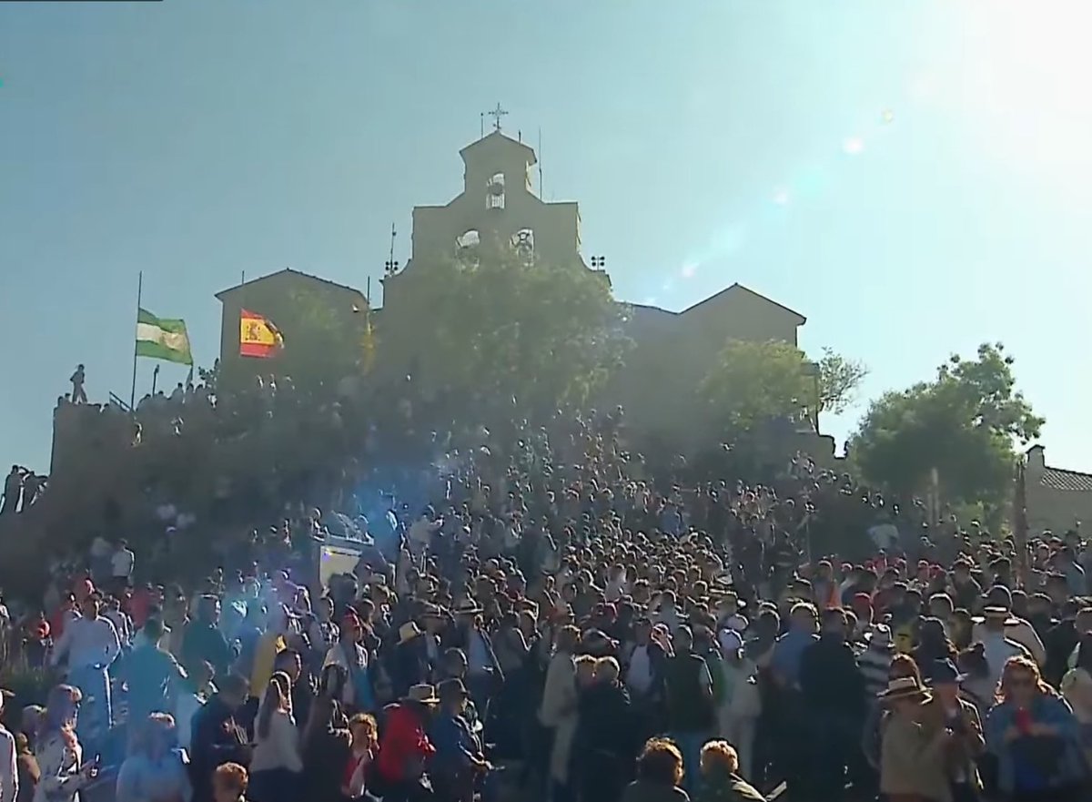 veronica_jimsi's tweet photo. ¡¡VIVA LA VIRGEN DE LA CABEZA!!
#jaén #virgendelacabeza #andújar #romeria #romeros https://t.co/hkhf20ZJxZ