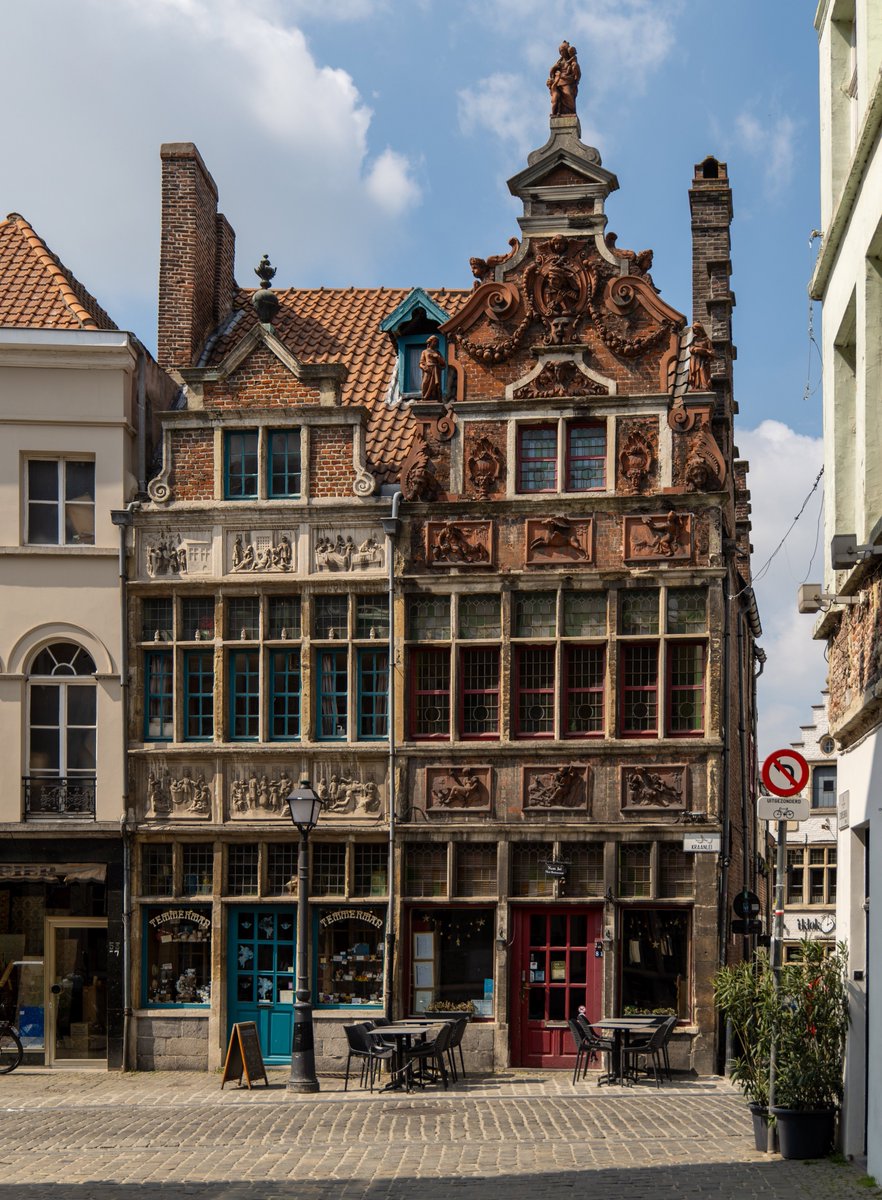 Two of the finest Baroque facades in Ghent🇧🇪