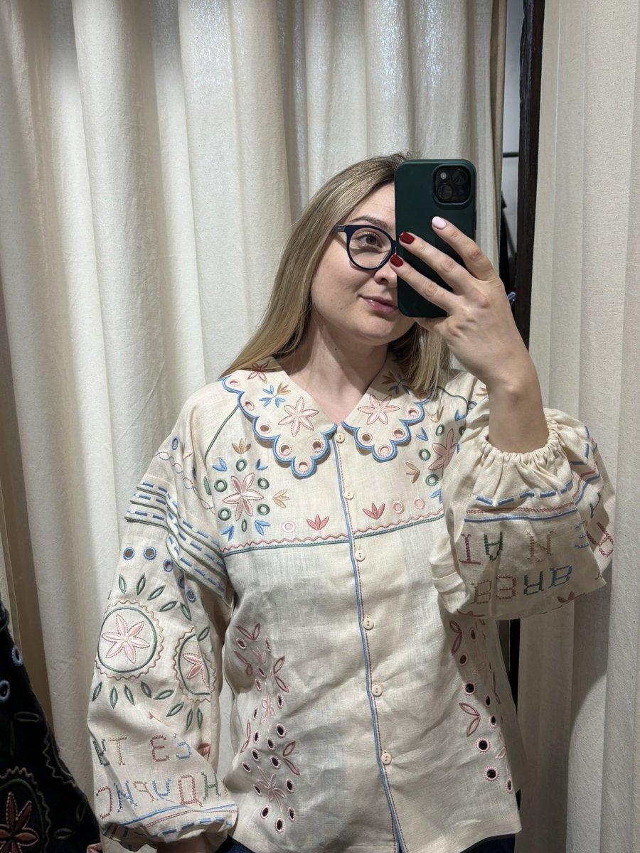 така мені ця вишиванка гарна, але бляха, 8к🥲 

брати чи не брати?