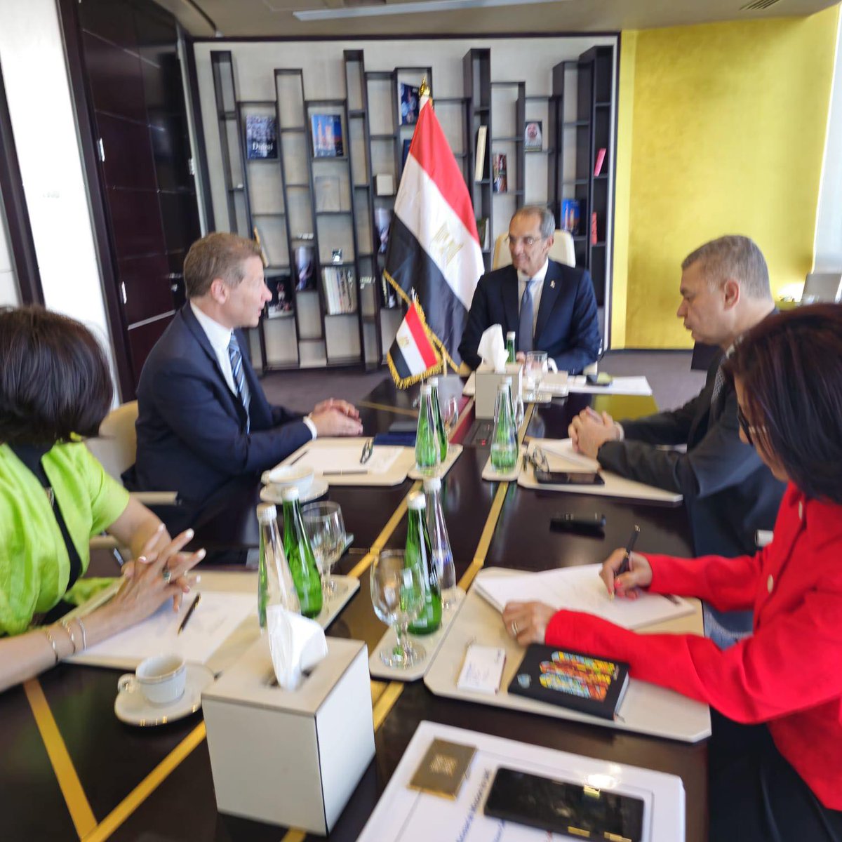 MCITEgypt's tweet photo. At MCS 2025, ICT Minister Talks Cooperation, Investment in Offshoring, Local Manufacturing with Officials of Global Banks, Firms
https://t.co/qWciDgAy6A
#MachinesCanSee #GenerativeAI #DubaiAIWeek https://t.co/VjI5dnPQFN