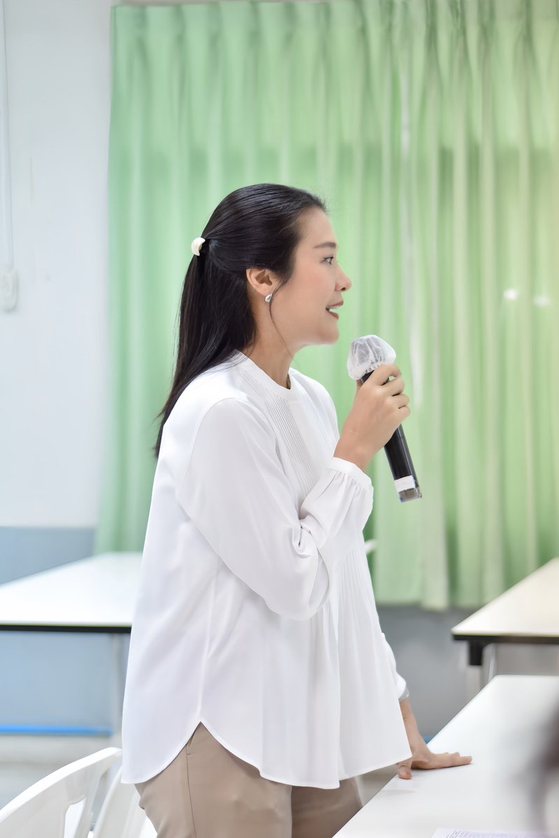 มุมข้างฟ้าประทานของจริงคนนี้🥺🧚🏻‍♀️

#ธีรรัตน์สำเร็จวาณิชย์ <a href="/aim_theerarat/">Theerarat S.</a>