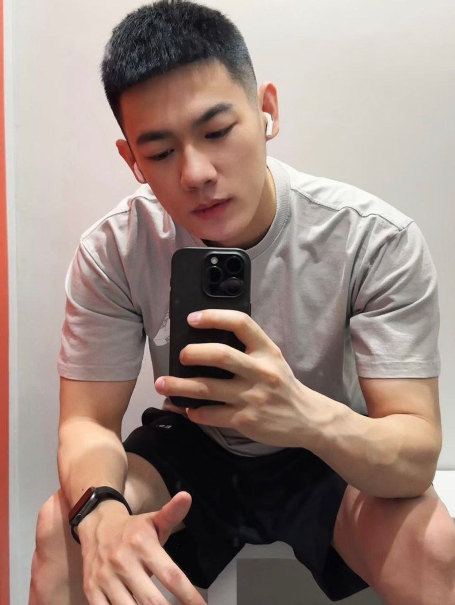 幽默钻头 tweet media