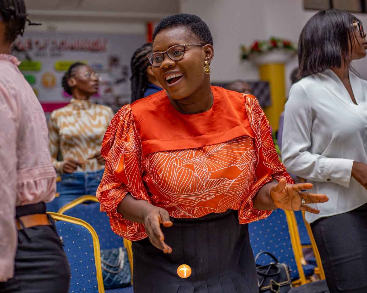 CBCNigeria's tweet photo. We've come to lay our crowns in worship and adoration to You, our Lord and Saviour.

#SBLS
#KingdomPower 
#CBCNigeria https://t.co/7mM7tSgPNV