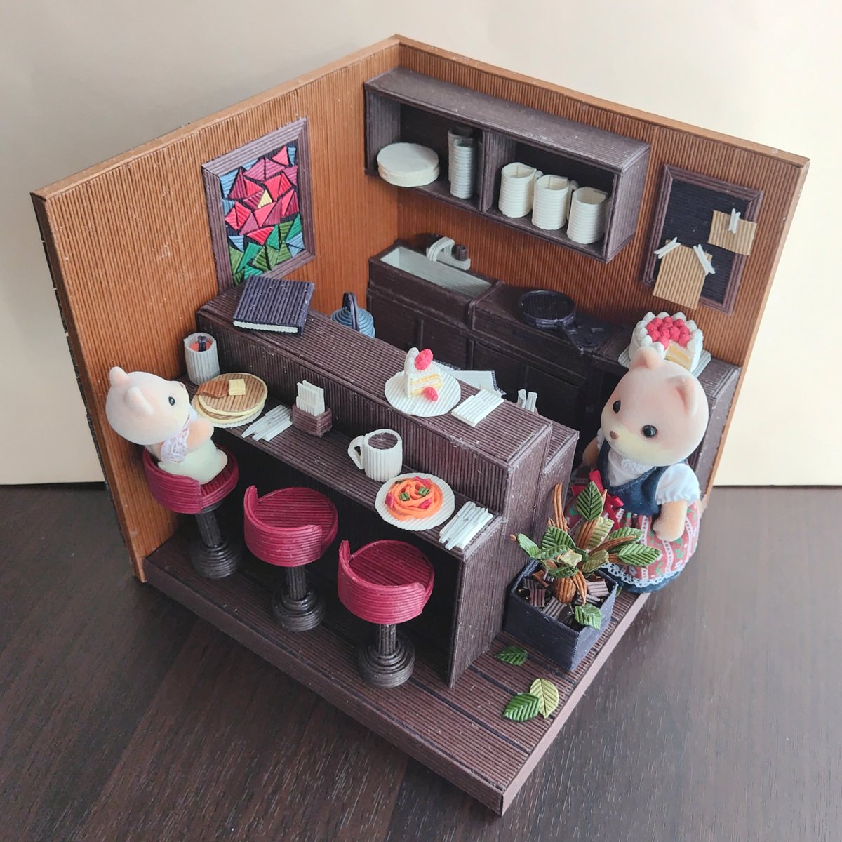 📢展示会参加のお知らせ
喫茶IYN vol.3～少し寄り道してみませんか～
2025年5月15日〜25日
Gallery IYN(<a href="/artandselection/">Artandselection～ARTSTORE IYN・Gallery IYN～公式</a> )(大阪)

喫茶店をテーマにした展示会です☕️
新作ドールハウスを展示していただきます！

gallery-iyn.com/post/cafe_iyn_…