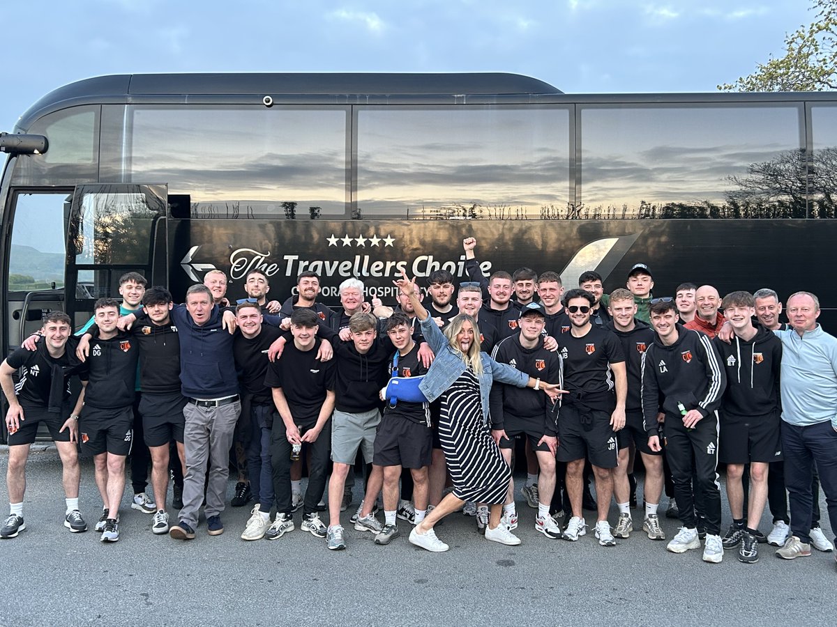 A brilliant day out yesterday to Croston Sports Club to celebrate the end of the season for the first team! 

A huge thank you to the group who came to support, that’s what it’s all about 🤝

🟠⚫️