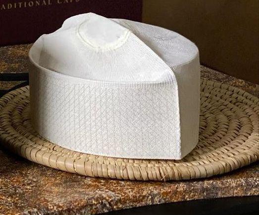 White Eleganza Caps Available In All Sizes🎊
🏷️: 10K
📍: Kano,Nigeria | 08148663410
Delivery Nationwide ✦ Kindly Repost