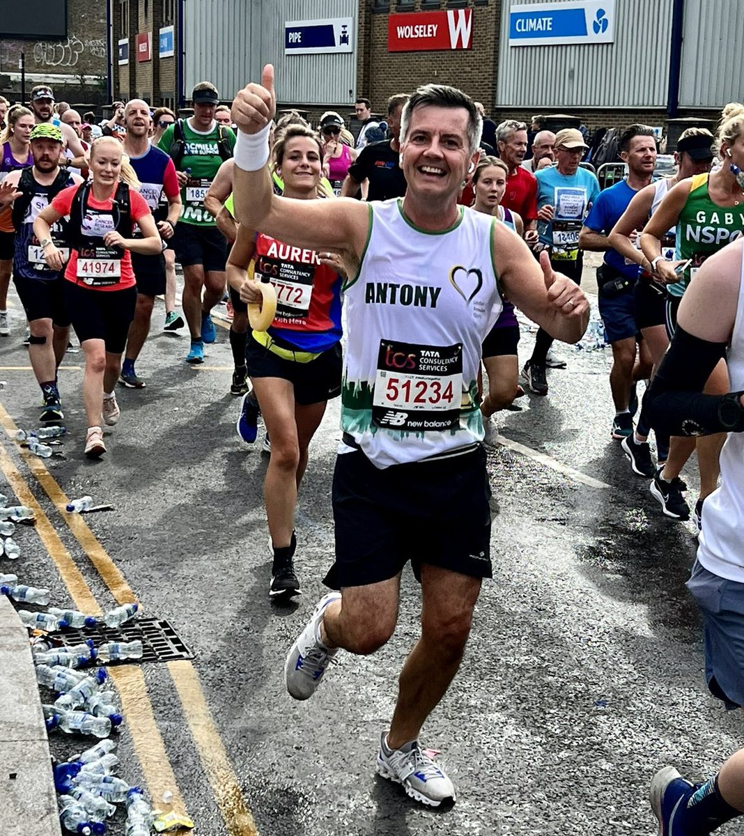 Antony Tiernan (@antonytiernan) on Twitter photo Wishing the best of luck to everyone running the London Marathon, from the elites to the charity runners.
It’s a huge challenge but something you never forget.
Thanks to amazing folk at <a href="/Ldn_Ambulance/">London Ambulance Service</a> <a href="/stjohnambulance/">St John Ambulance England</a> <a href="/LondonFire/">London Fire Brigade</a> <a href="/metpoliceuk/">Metropolitan Police</a> + others for keeping everyone safe. Wishing the best of luck to everyone running the London Marathon, from the elites to the charity runners.
It’s a huge challenge but something you never forget.
Thanks to amazing folk at <a href="/Ldn_Ambulance/">London Ambulance Service</a> <a href="/stjohnambulance/">St John Ambulance England</a> <a href="/LondonFire/">London Fire Brigade</a> <a href="/metpoliceuk/">Metropolitan Police</a> + others for keeping everyone safe.
