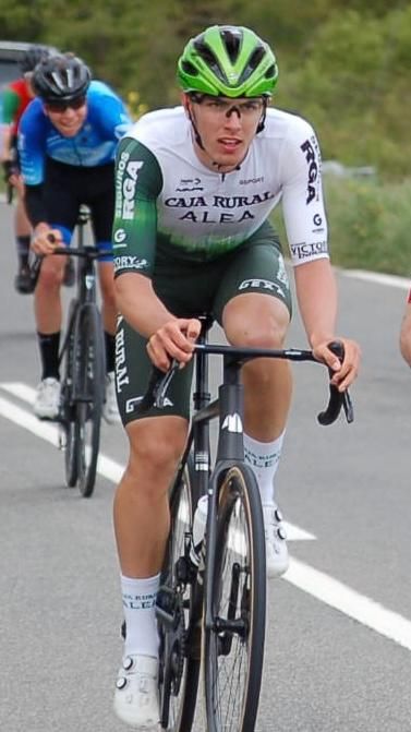 #LaChuleta25
¡Jaume Lloret ya está aquí! Quinto en la Clásica la Chuleta que ha ganado Iker Villar
<a href="/FilialCajaRural/">Caja Rural-Alea</a>

alicanteconelplatogrande.com/2025/04/27/jau…