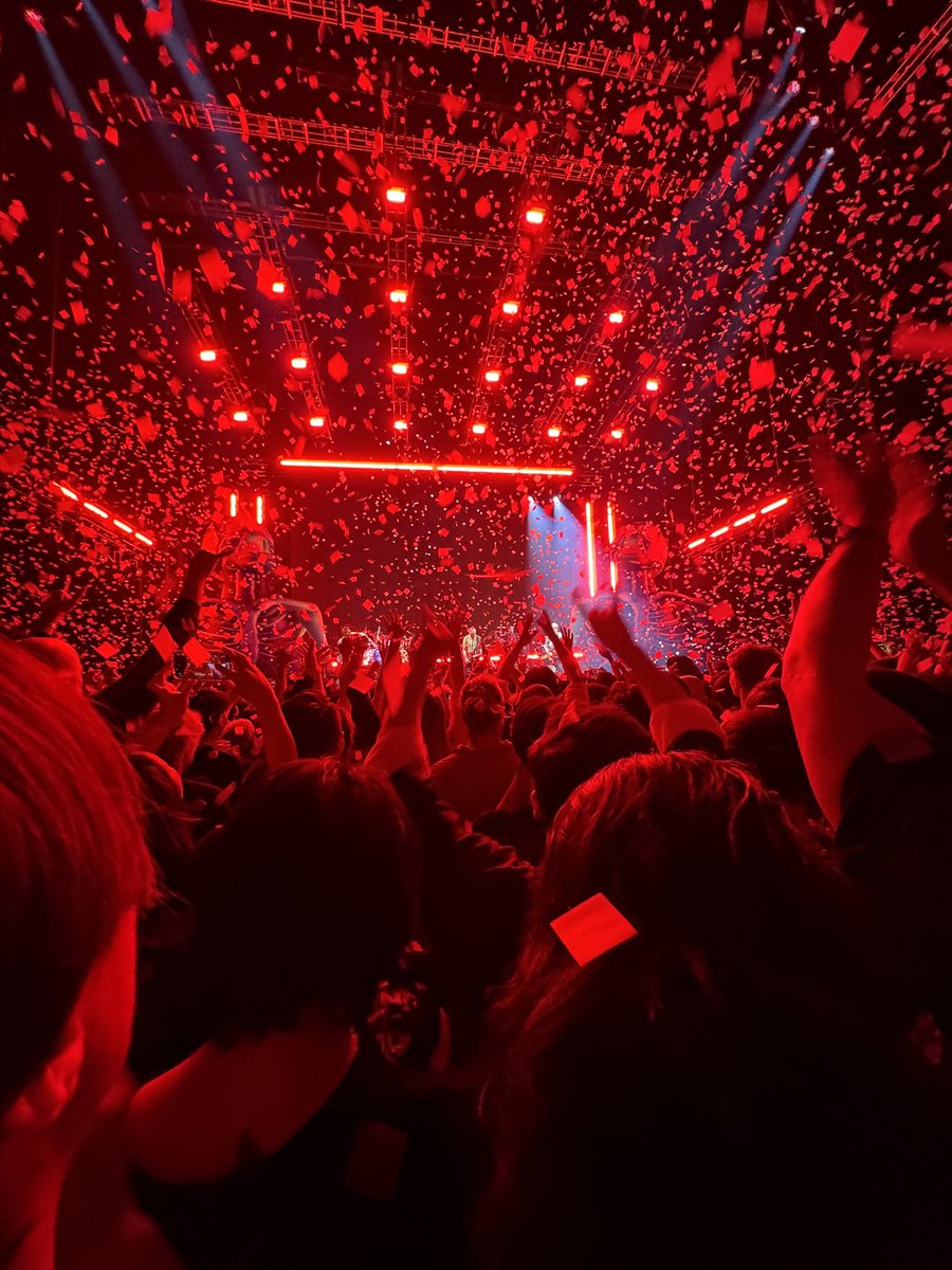 Delphinus56567's tweet image. 今日も参戦！
セトリがマジでヤバい！！！
デクスターの衣装が可愛かった

#offspring 
#オフスプリング