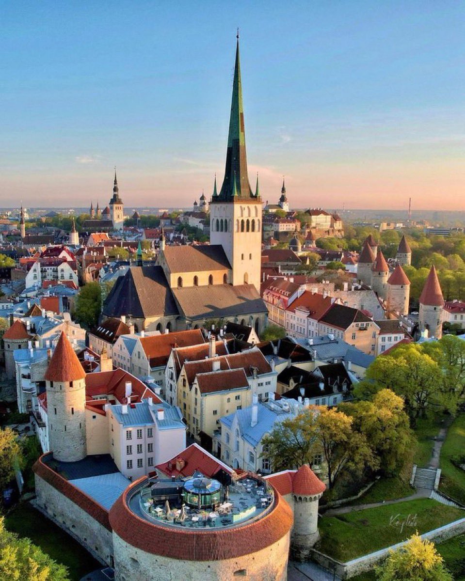 Architectural Views tweet media