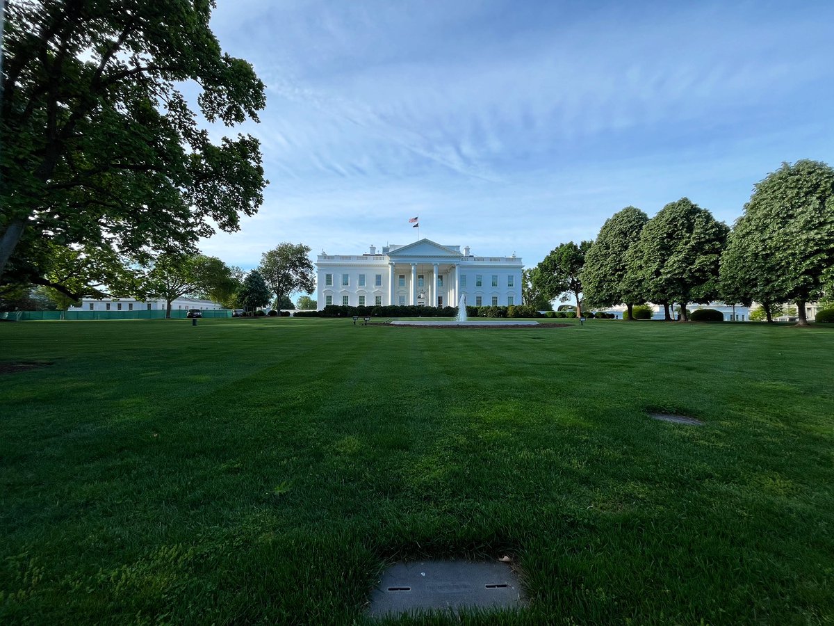 🏃🏽‍♀️ 🌎