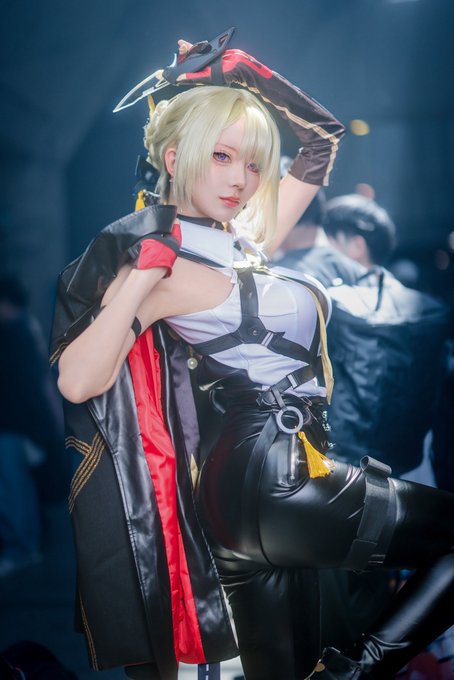 Twitterのコスプレ画像10