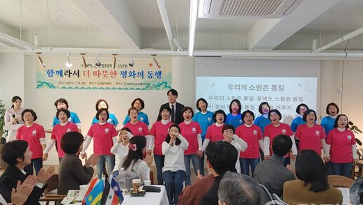 [韩国人李萬熙 和平故事│HWPL 新闻通讯(59)]
宗教、青年、媒体、市民社会，决心落实HWPL与和平文化
vo.la/lTeKfT

#HWPL #和平故事 #李萬熙_代表 #DPCW #和平教育 #manheelee #和平使者 #PEACE_HERO #和平 #和平万国会议 #地球村终止战争和平宣言 #IPYG