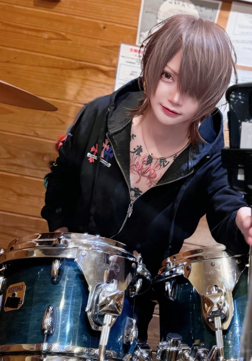 実はドラムです