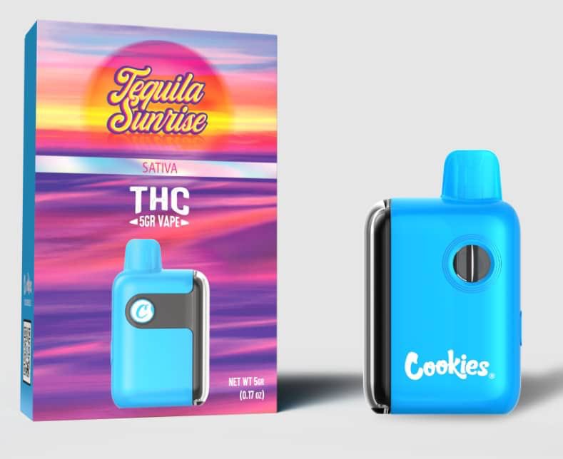 UrglyGramm's tweet image. Are you tired of rolling papers or at your place of work/no smoking location”and you need to get high and stay fly, have you tried our PREMIUM 5G THC VAPE💨 Send a DM 💬
Take your senses on a journey with our full line of premium THC vapes, each crafted for a smooth hit, bold…